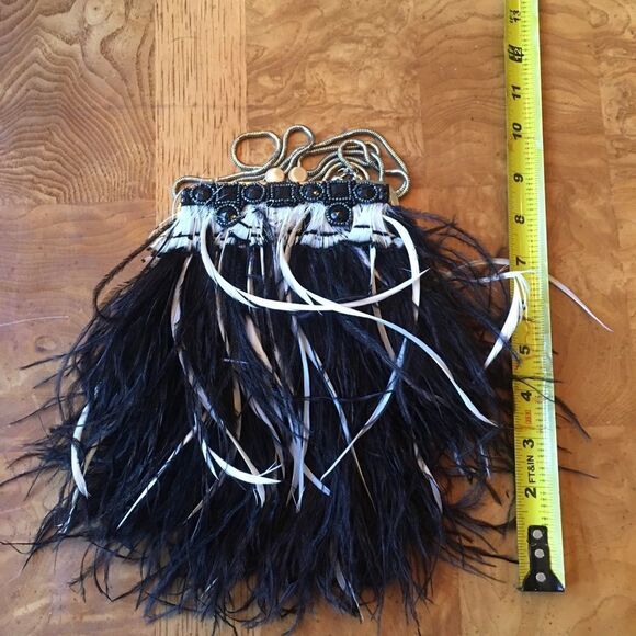 MOO ROO Black n White Feathered Purse - Picture 3 of 14